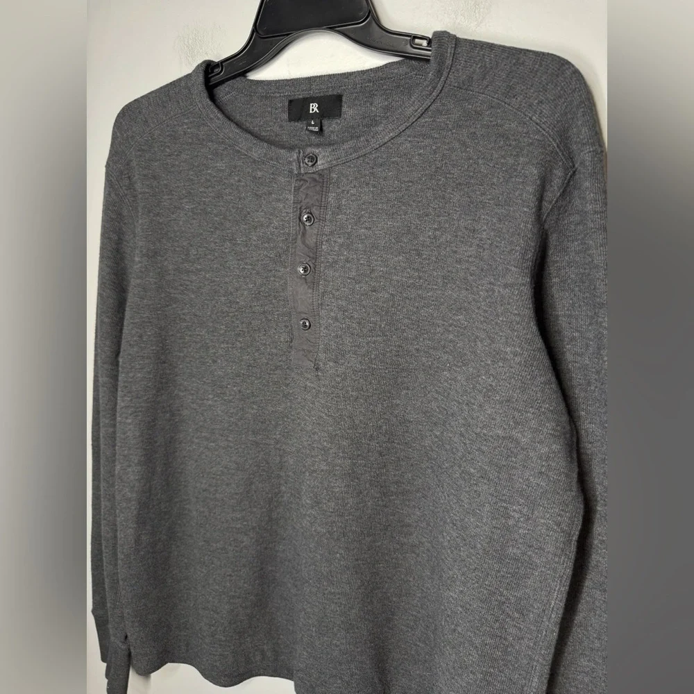 Banana Republic “blurring boundary